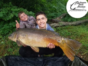 Stage de pêche jeune à la carpe en Aveyron