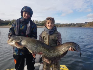 Stage jeunes pêche Guide de pêche pour pêcher du silure Aveyron